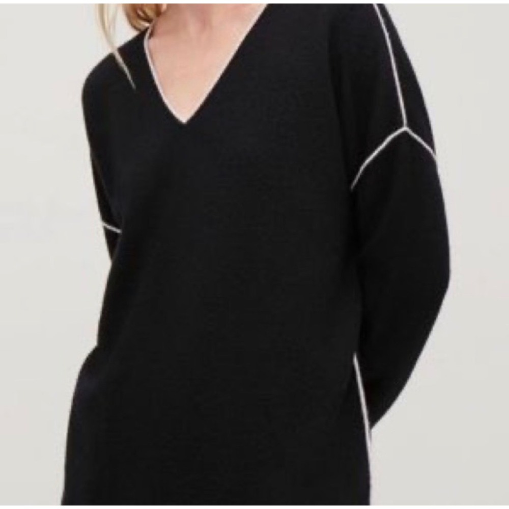COS Black 100% Wool V-Neck Sweater White Piping Trim Pullover XS